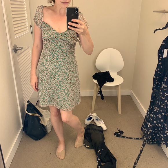 Fame and Partners Reformation Style Dress Size 4 - Picture 1 of 11